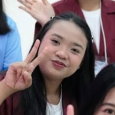 นางสาวชนม์นิภา วิโรจะนะ (เชียร์)