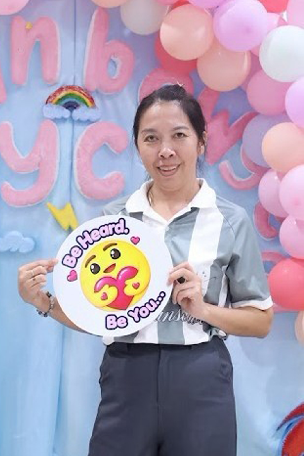 ครูวราภรณ์ เกิดผลมาก (ครูเปิ้ล)
